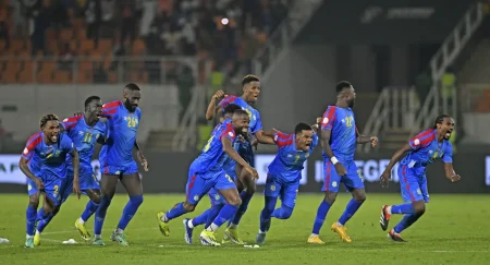 Wachezaji wa DR Congo wakishangilia baada ya kumtoa Egpt