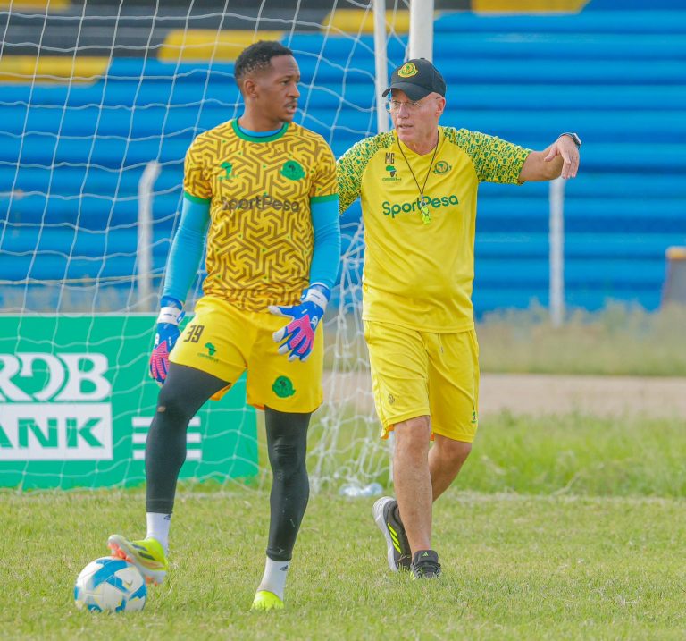 Golikipa wa Yanga Djigui Diarra